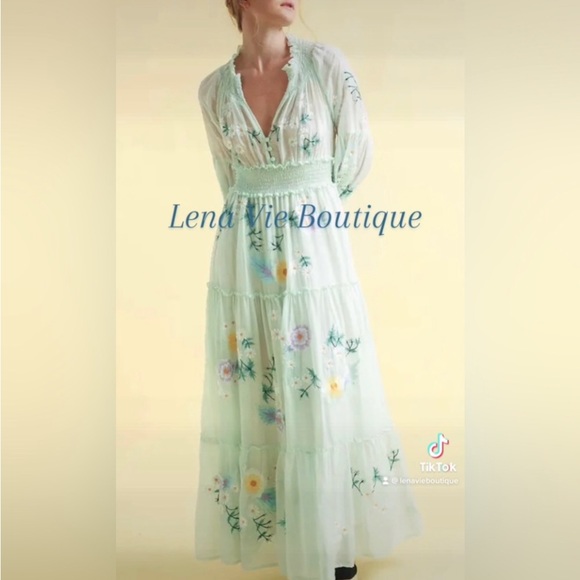 Summer Island Daisy Blooms Floral Embroidered Cotton Maxi Dress - Picture 8 of 14